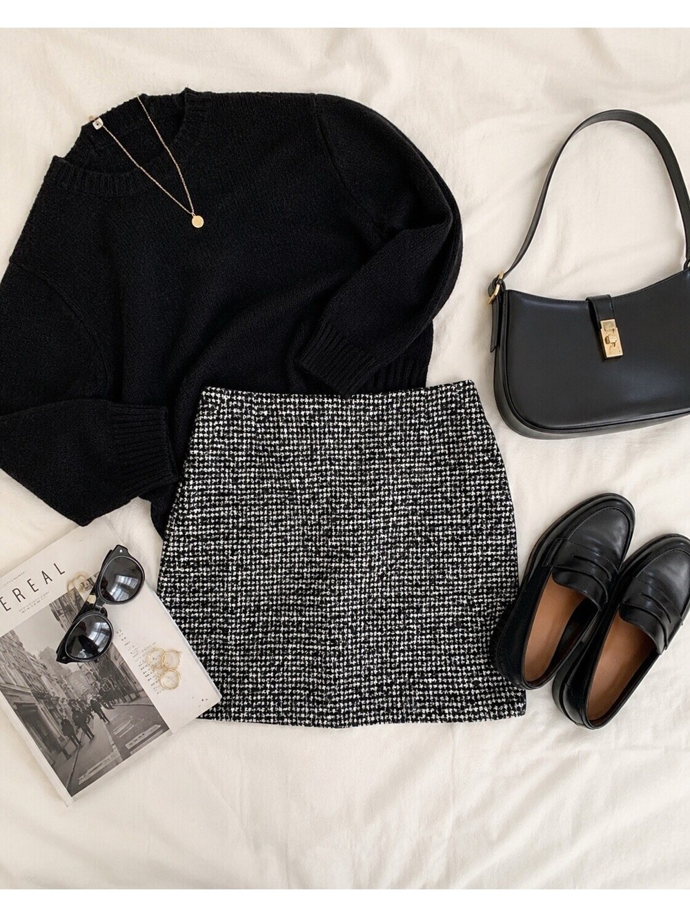 Uniqlo Black White Tweed Houndstooth Mini Skirt | Preppy Quiet Luxury